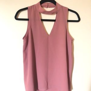 Neutral pink choker tank size Xs